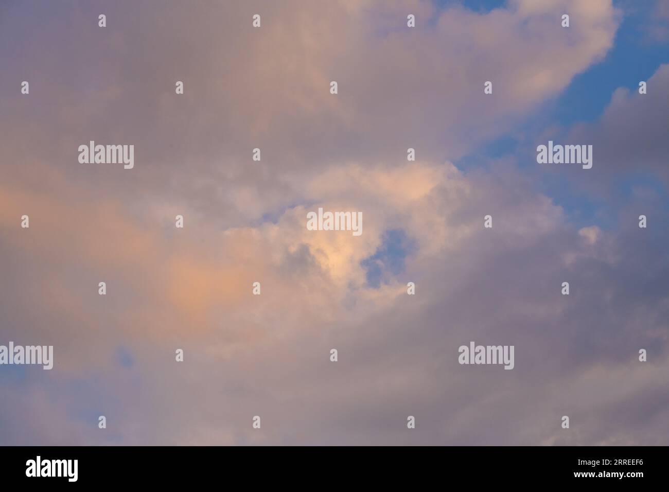 Colorful sunset or sunrise in the sky. Beautiful background Stock Photo ...