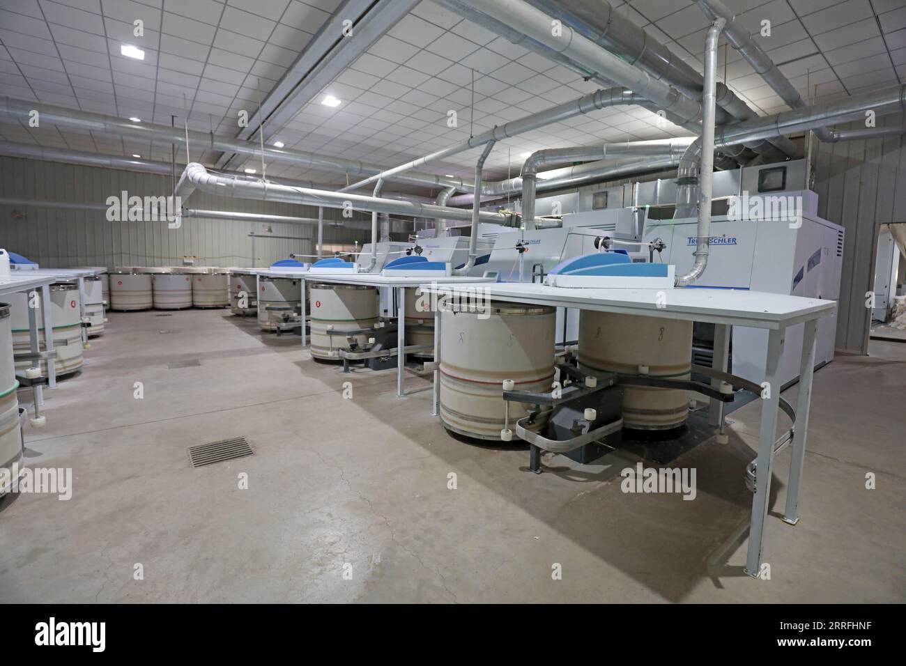 Textile mill equipment hires stock photography and images Alamy