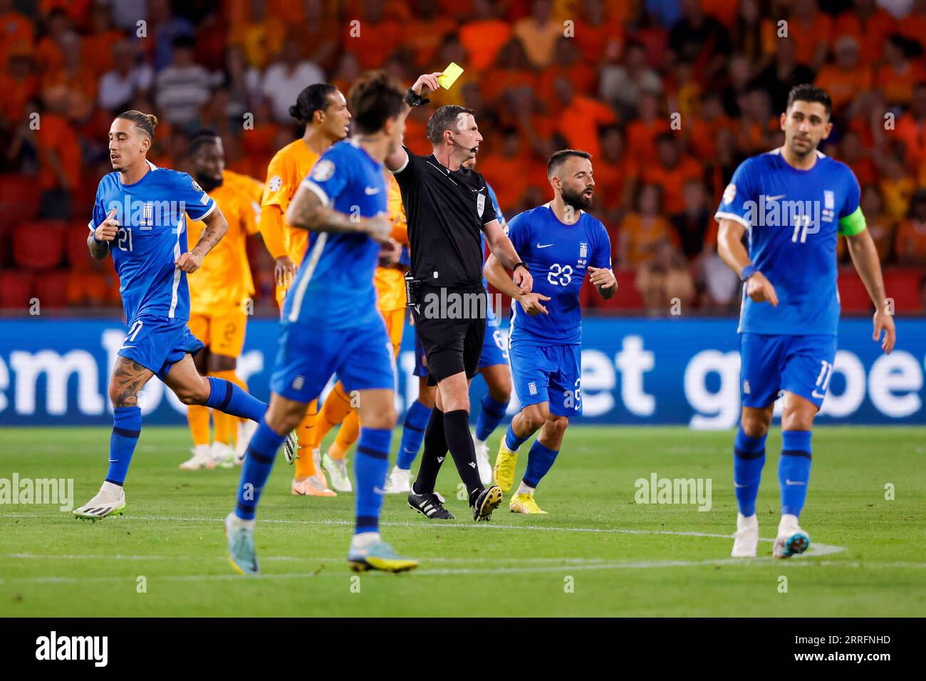 The referee Alberto Santoro during Modena FC vs SPAL, Italian soccer Serie B  match in Modena, Italy, April 22 2023 Stock Photo - Alamy