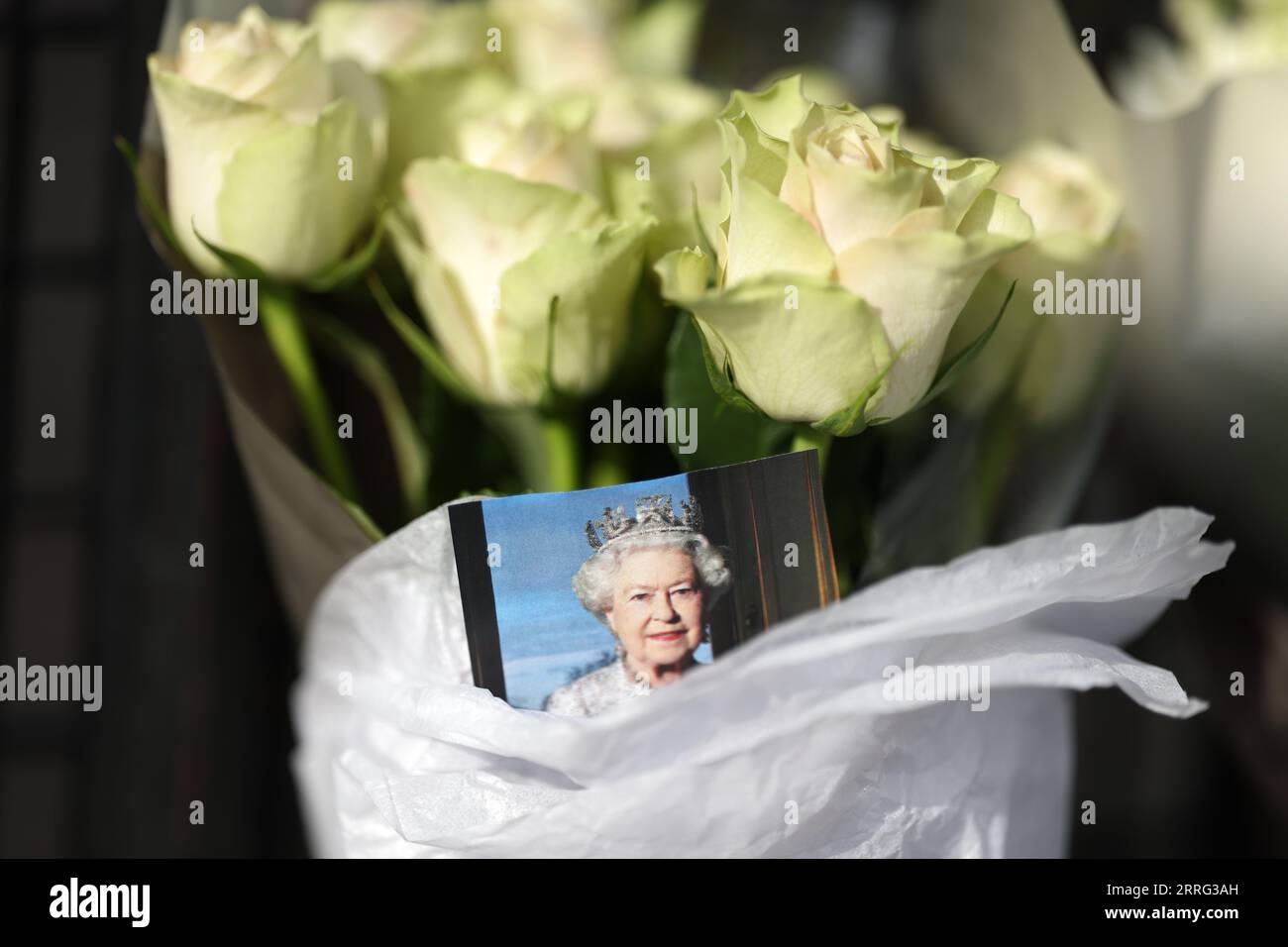 London, UK. 08th Sep, 2023. Flowers and a picture placed outside ...