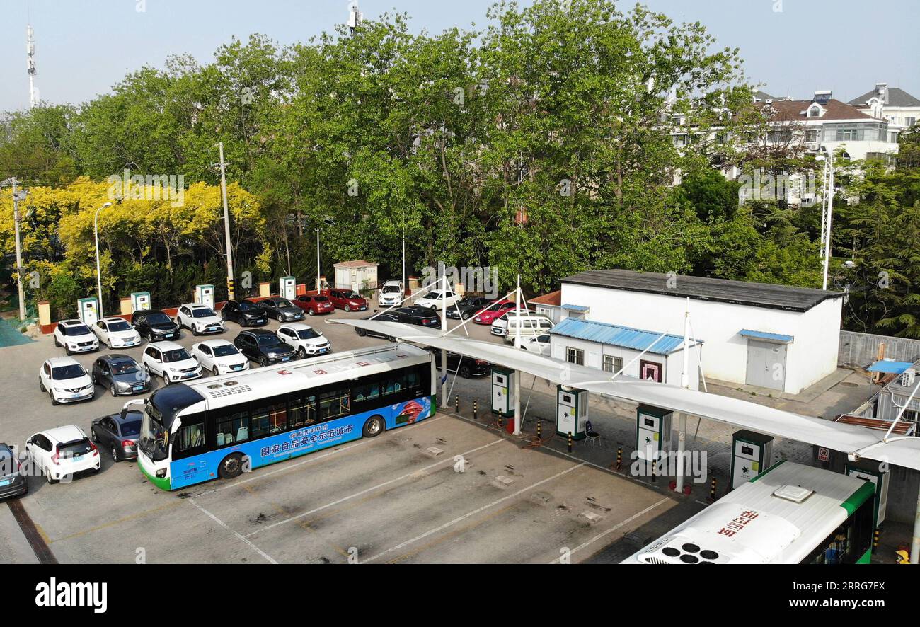 Aerial ride sharing hi-res stock photography and images - Alamy