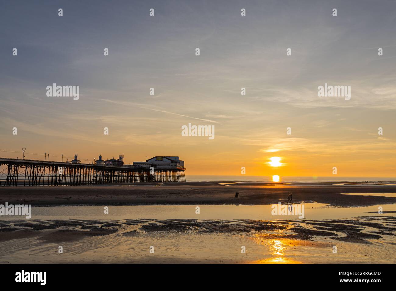 North Pier Blackpool In The Sunset Stock Photo Alamy north-pier-blackpool-in-the-sunset-stock-photo-alamy