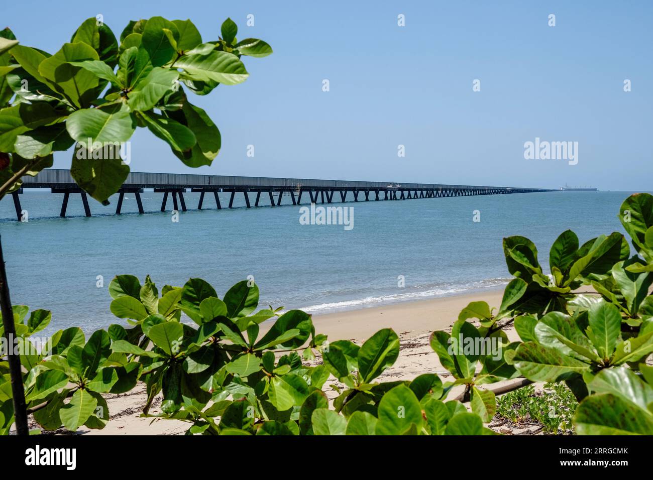 The longest jetty in the Southern Hemisphere and second longest in the world Lucinda Jetty
