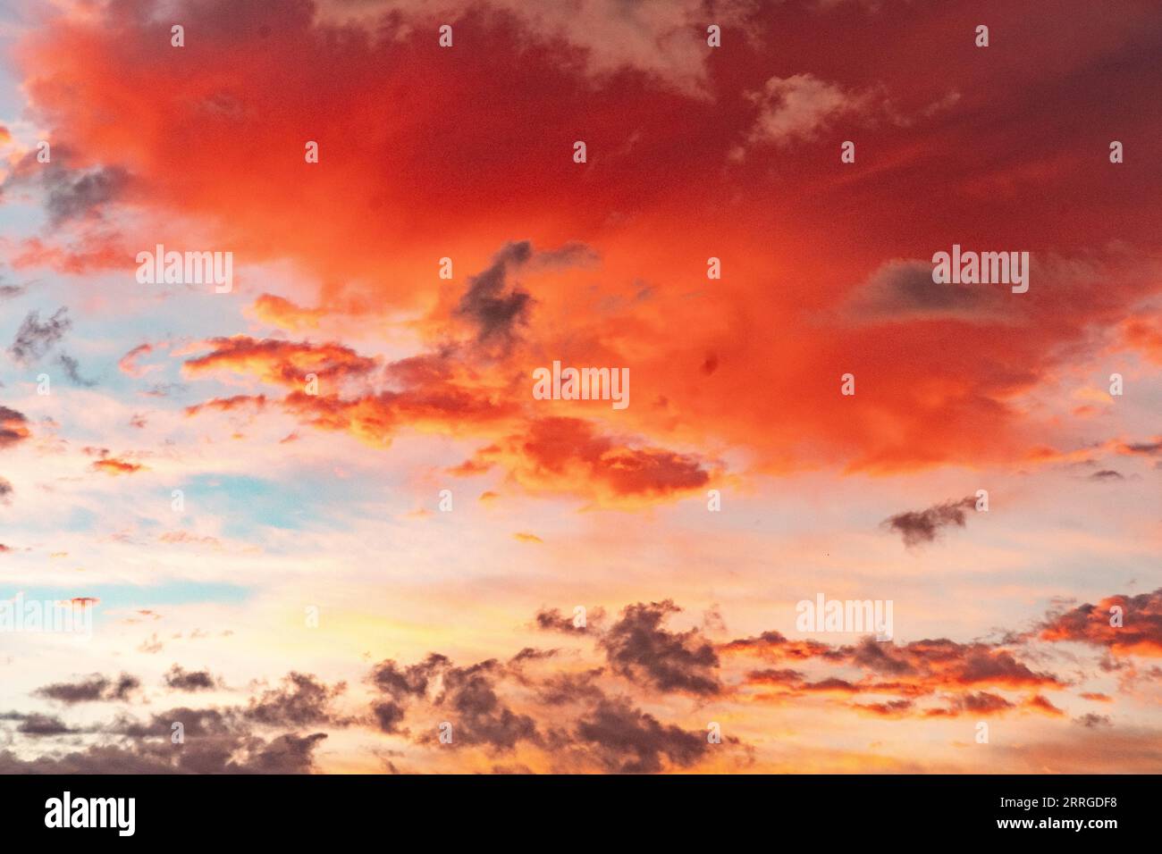Sunrise over the Atlantic Ocean Stock Photo - Alamy