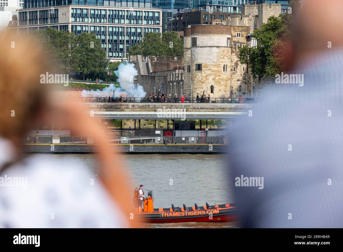 London, UK.  8 September 2023.  The public watches members of the Honourable Artillery Company perform a 62-gun salute outside the Tower of London to mark the anniversary of King Charles’ accession to the throne on 8 September 2022.  The gun salute also marks the first anniversary of Queen Elizabeth II’s death.  Credit: Stephen Chung / Alamy Live News Stock Photo