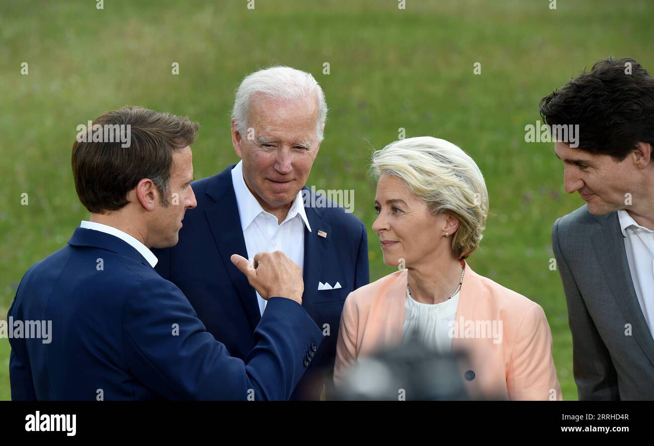 220626 -- ELMAU, June 26, 2022 -- From L to R French President Emmanuel Macron, U.S. President Joe Biden, European Commission President Ursula von der Leyen and Canadian Prime Minister Justin Trudeau are pictured during the Group of Seven G7 Summit in Schloss Elmau in south Germany s Bavarian Alps on June 26, 2022. Leaders of the G7 kicked off their three-day annual summit on Sunday in Schloss Elmau in south Germany s Bavarian Alps amid lower expectations and protests.  GERMANY-SCHLOSS ELMAU-G7 SUMMIT GuoxChen PUBLICATIONxNOTxINxCHN Stock Photo