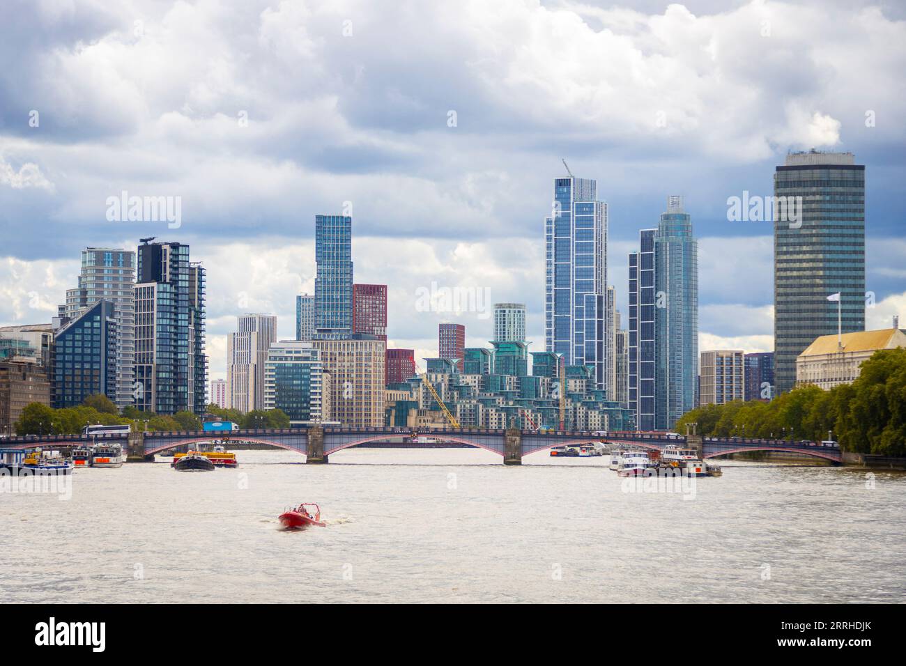 London, UK. 08th Sep, 2023. UK Weather Any low cloud or fog quickly