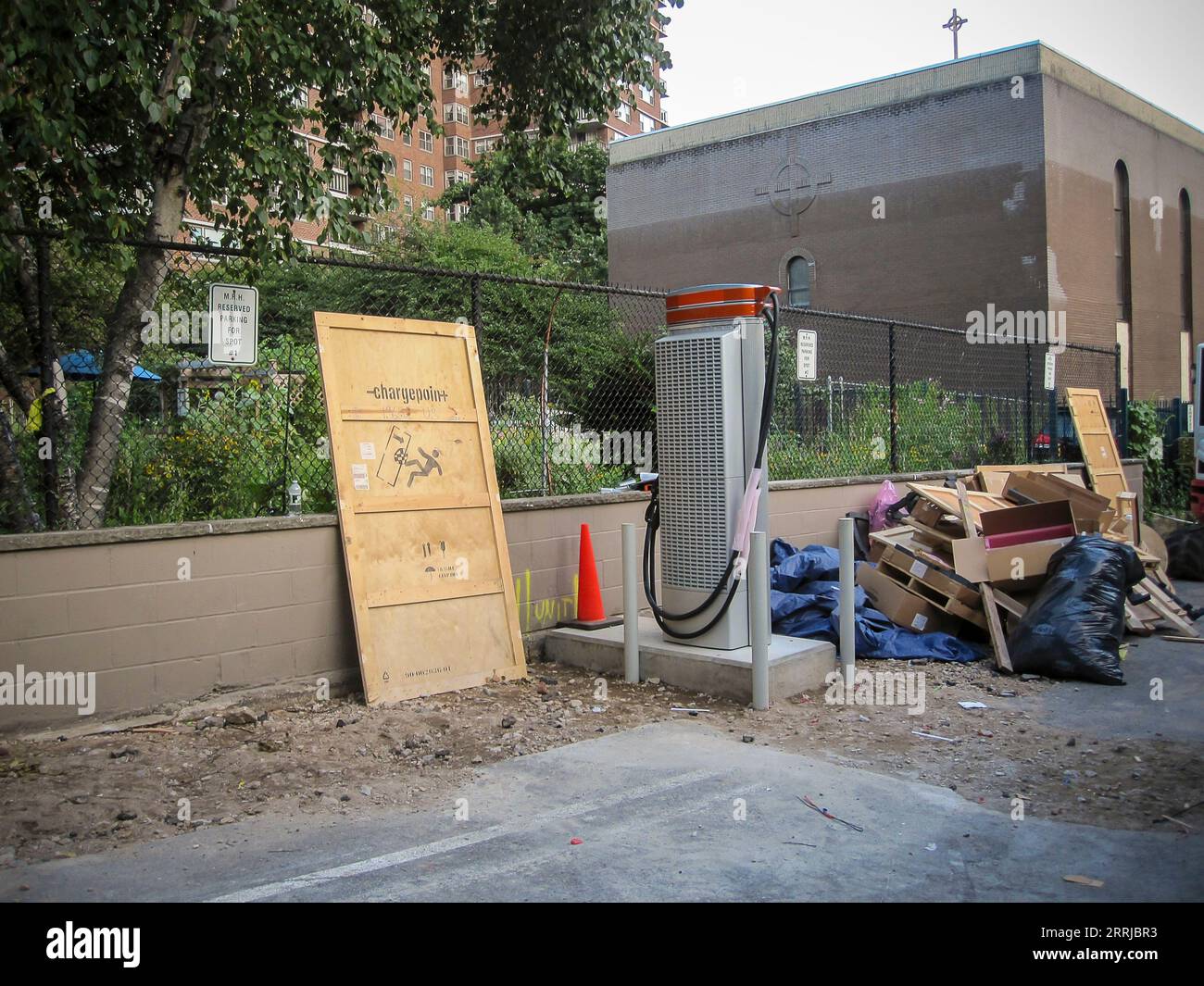 Construction of Chargepoint electric vehicle charging station in Chelsea in New York on Friday, August 11, 2023. (© Richard B. Levine) Stock Photo