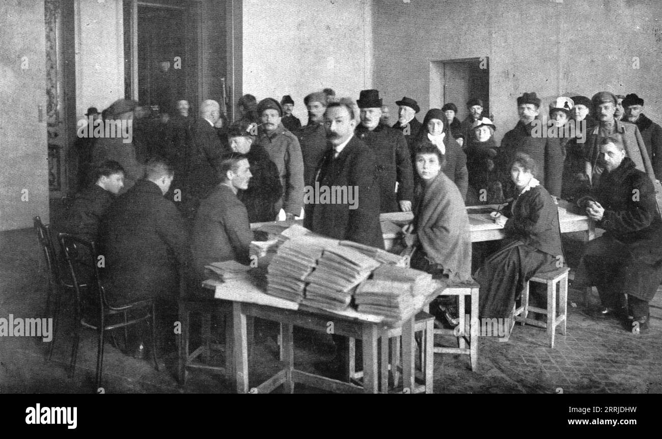 'In Soviet Russia; A polling station in Petrograd, November 21, 1917, during elections for the Constituent Assembly', 1917. From &quot;L'Album de la Guerre 1914-1919, Volume 2&quot; [L'Illustration, Paris, 1924]. Stock Photo