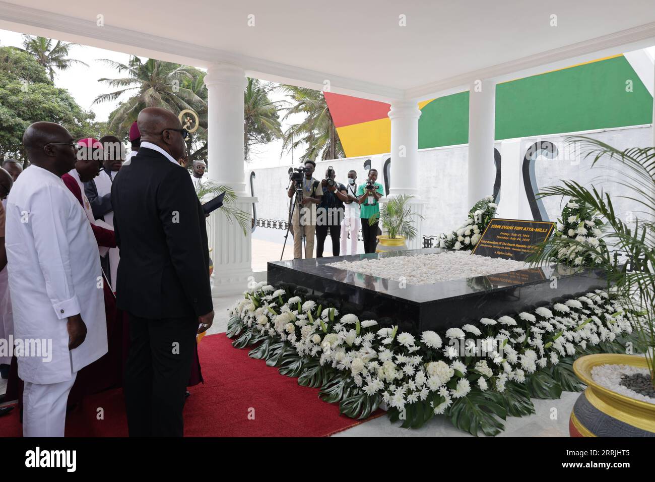 220725 -- ACCRA, July 25, 2022 -- Ghanaian President Nana Addo Dankwa Akufo-Addo 2nd L attends a ceremony to commemorate the 10th anniversary of the death of former Ghanaian President John Evans Atta Mills in Accra, Ghana on July 24, 2022. Solemn ceremonies were held Sunday to commemorate the 10th anniversary of the death of former Ghanaian President John Evans Atta Mills, who died in office in 2012. Photo by /Xinhua GHANA-ACCRA-FORMER PRESIDENT-DEATH-ANNIVERSARY Seth PUBLICATIONxNOTxINxCHN Stock Photo