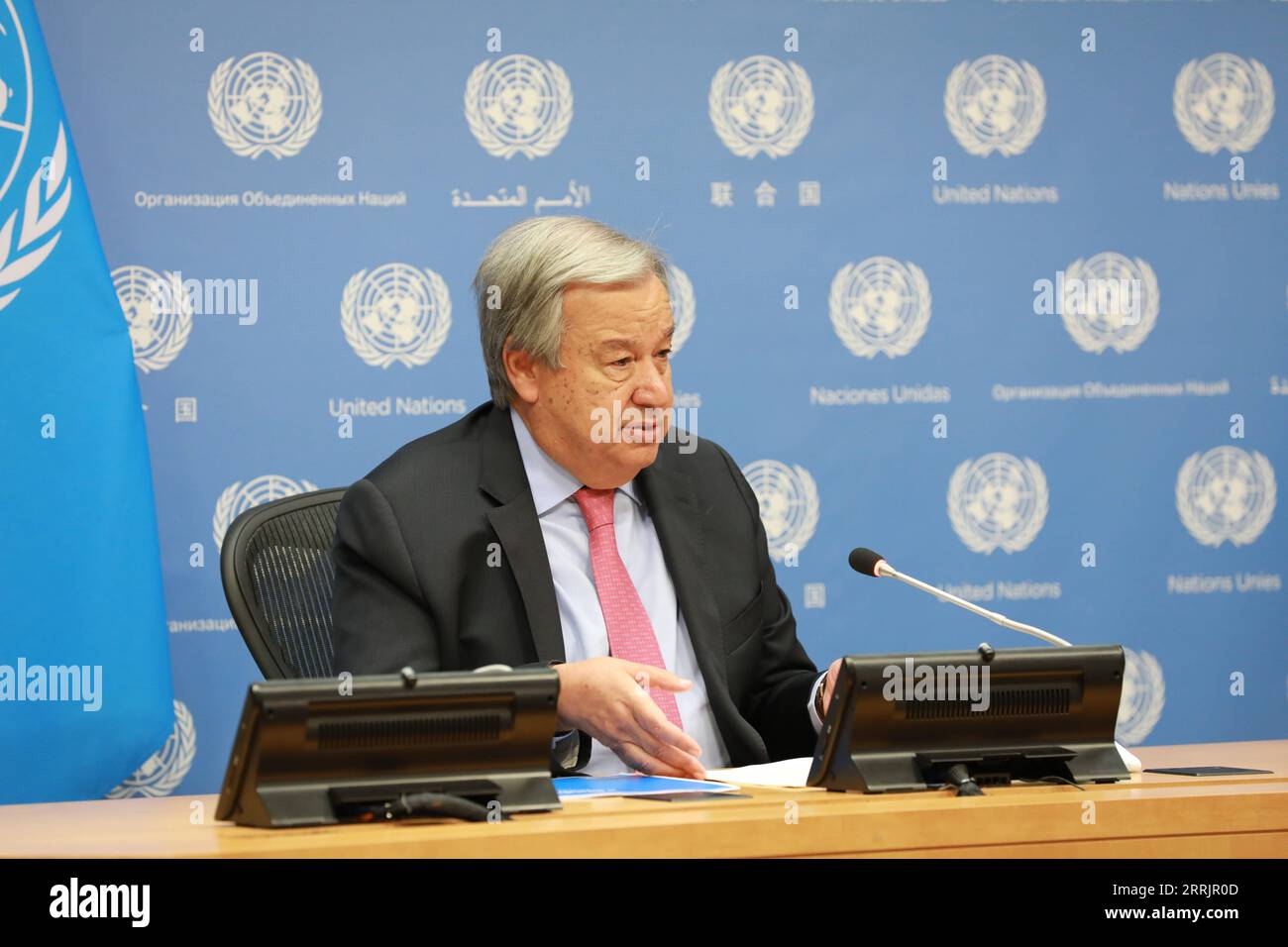 220803 -- UNITED NATIONS, Aug. 3, 2022 -- UN Secretary-General Antonio Guterres speaks at the launch of the third report of his Global Crisis Response Group on Food, Energy and Finance over the Ukraine conflict at the UN headquarters in New York, on Aug. 3, 2022. Guterres on Wednesday called for taxation on windfall profits of oil and gas companies to ease the impact of the energy crisis on the most vulnerable people.  UN-GUTERRES-GLOBAL CRISIS RESPONSE GROUP-REPORT-LAUNCH XiexE PUBLICATIONxNOTxINxCHN Stock Photo