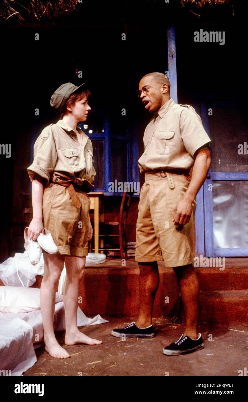 Julia Ford (Alison Corliss), Gary McDonald (Matthew) in SOME SINGING BLOOD by Heidi Thomas at the Theatre Upstairs, Royal Court Theatre, London SW1  27/03/1992  design: Fotini Dimou  lighting: Stephen Watson  director: Jules Wright Stock Photo