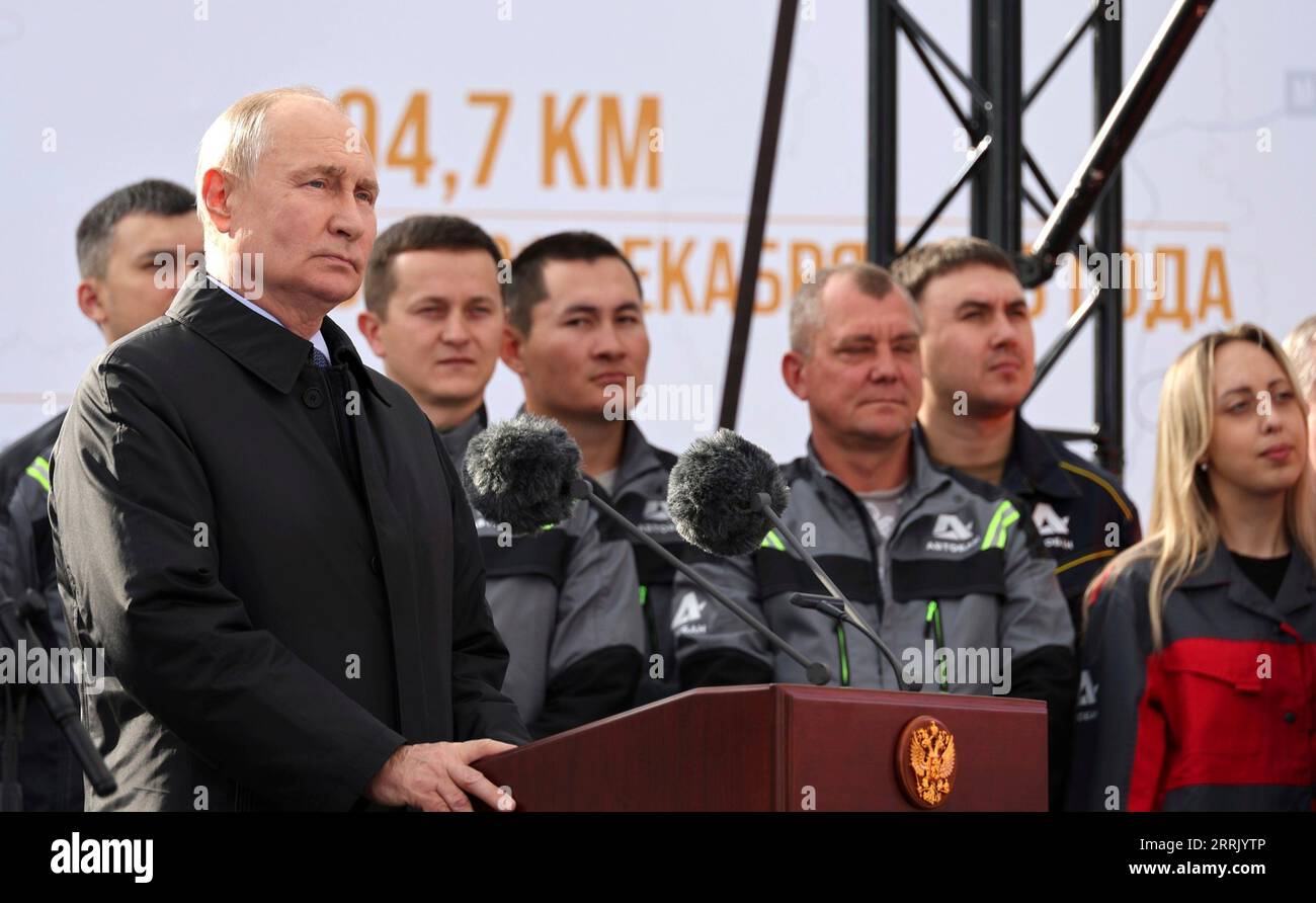 Arzamas, Russia. 08th Sep, 2023. Russian President Vladimir Putin delivers remarks as he inaugurates the northern section of the Moscow Speed Diameter, as well as the sections of the M-12 East highway from Moscow to Arzamas during a ceremony, September 8, 2023 in Arzamas, Russia. Credit: Mikhail Klimentyev/Kremlin Pool/Alamy Live News Stock Photo