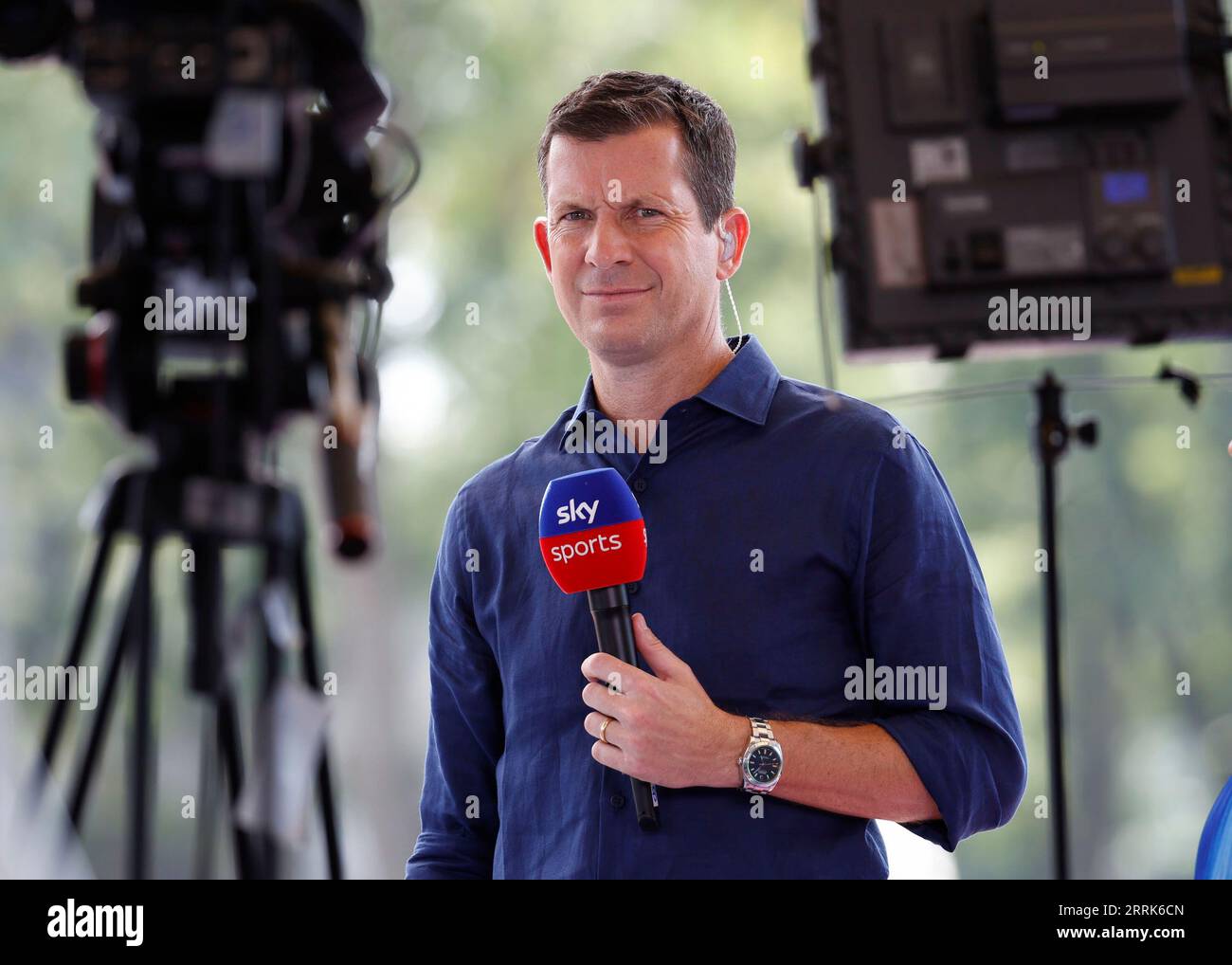 New York, USA, 8th. September 2023. Tim Henman working as TV expert for SKY Sports during the US  Open  tournament at the Billie Jean King National Tennis Center on Friday 8 September 2023. © Juergen Hasenkopf / Alamy Live News Stock Photo