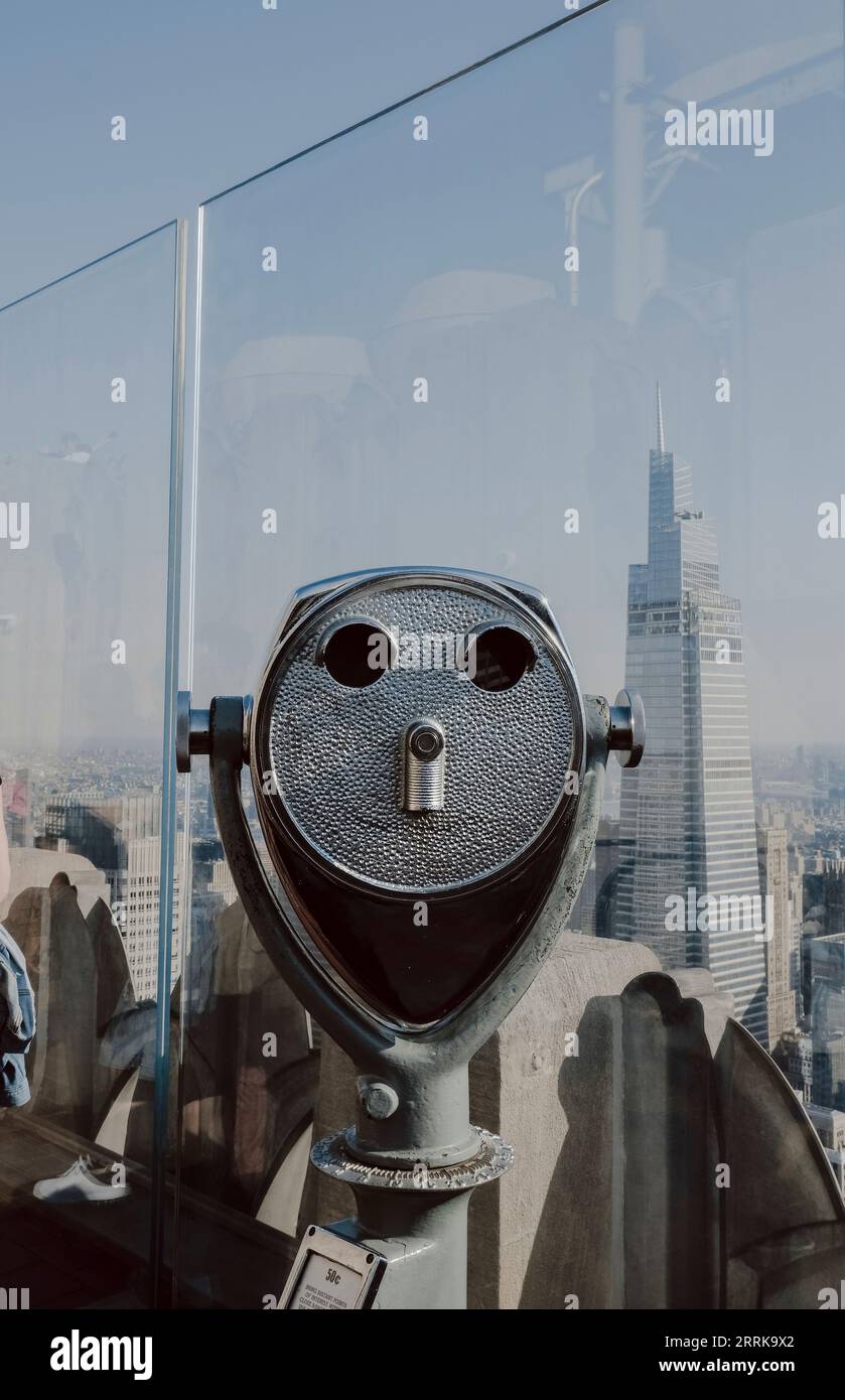 Manhattan, New York City, USA, skyscraper, viewpoint, coin binoculars Stock Photo