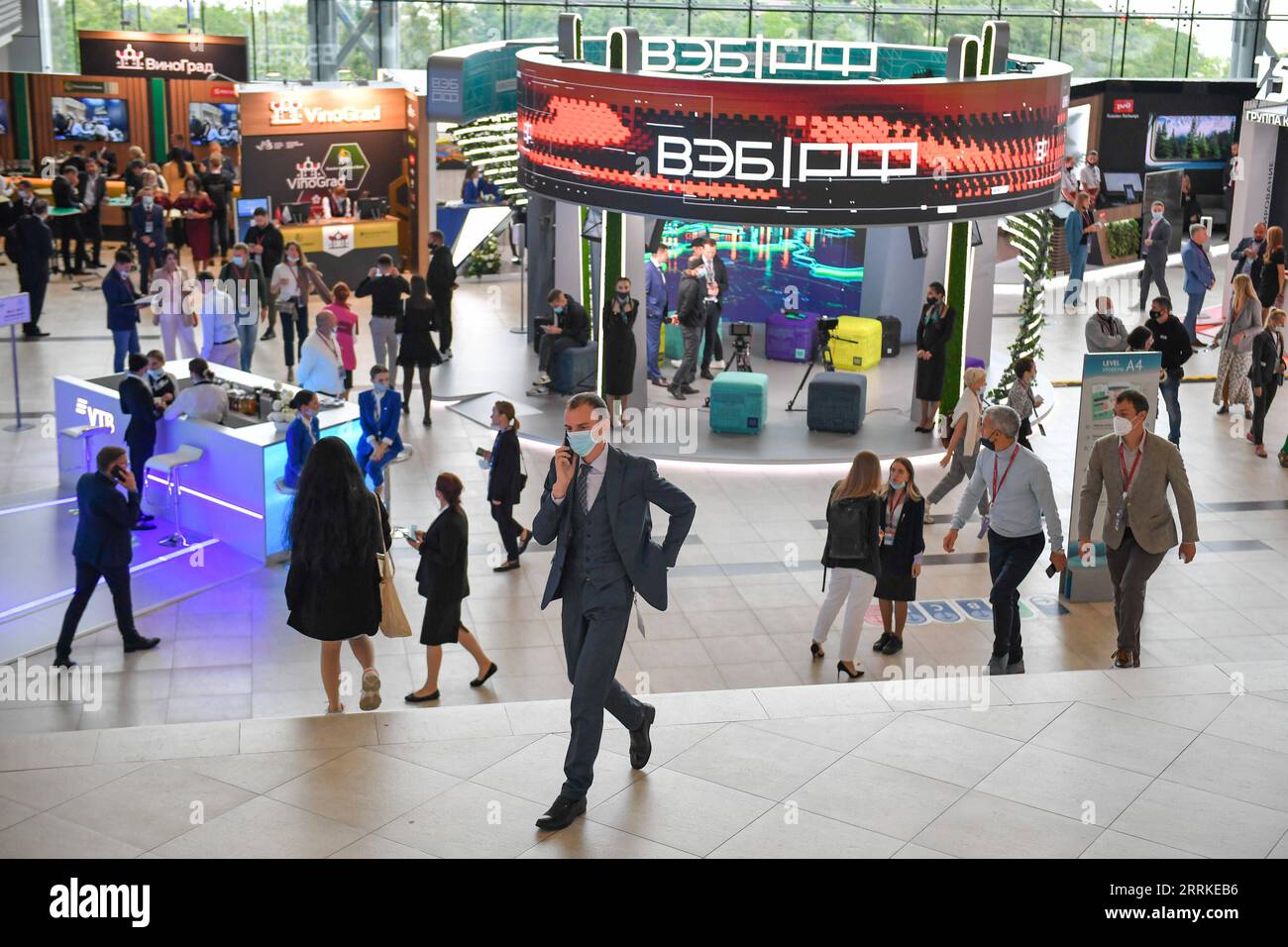 Porno toy video Tereza Viktoriya Kaprio yalangoch