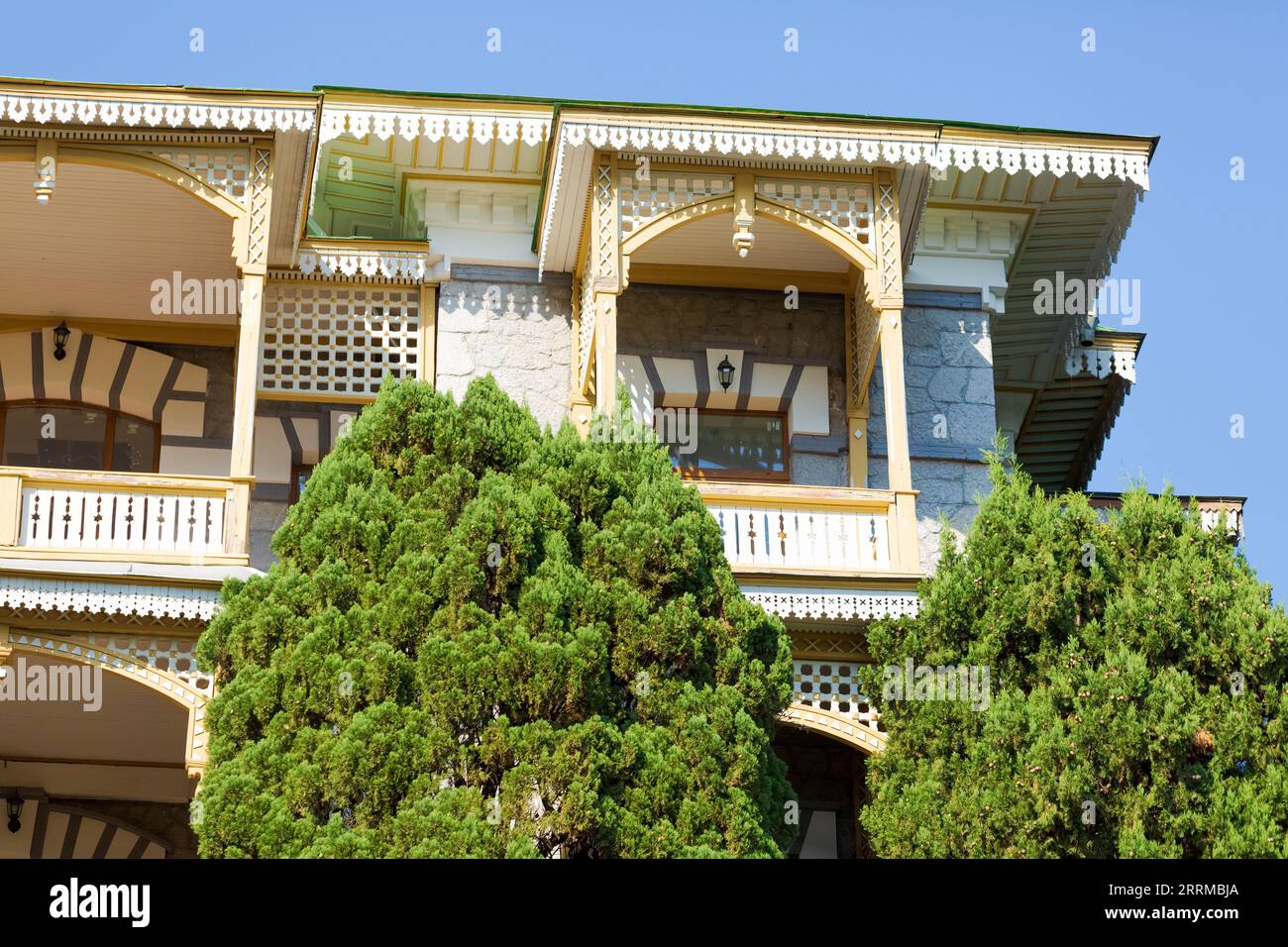 building facade with windows and balconies Stock Photo - Alamy
