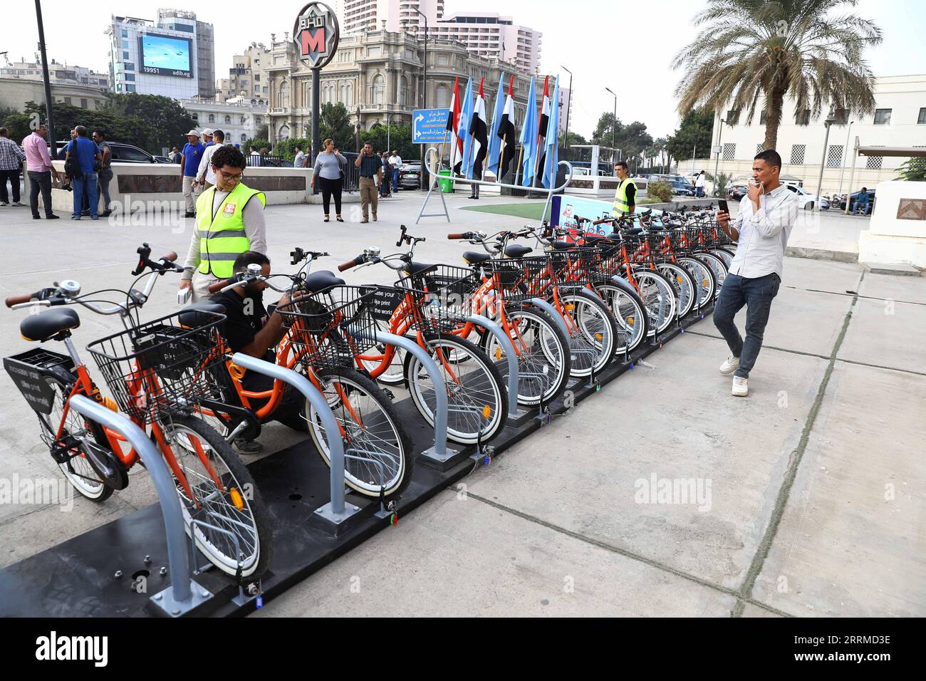 221020 CAIRO, Oct. 20, 2022 Photo taken on Oct. 20, 2022 shows bicycles at a docking