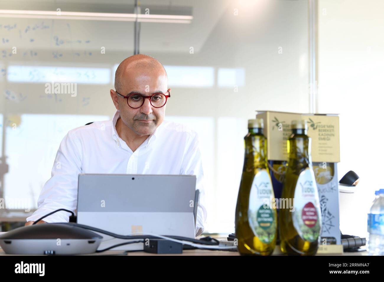 221108 -- ISTANBUL, Nov. 8, 2022 -- Houmer Balazadeh, general manager of Savola Foods, one of leading Turkish olive oil producers, works in the company s headquarters in Istanbul, Trkiye, on Nov. 1, 2022. Turkish companies view the on-going 5th China International Import Expo CIIE as a premium platform to seek business opportunities and further tap into the vast consumer market of China and beyond. TO GO WITH Roundup: Turkish companies eye vast business opportunities at China s import expo  TRKIYE-CHINA-CIIE-BUSINESS OPPORTUNITIES Shadati PUBLICATIONxNOTxINxCHN Stock Photo