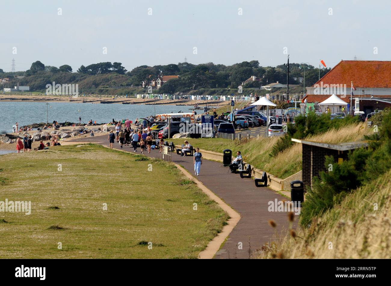 LEE ON THE SOLENT, HANTS PIC MIKE WALKER 2023 Stock Photo Alamy