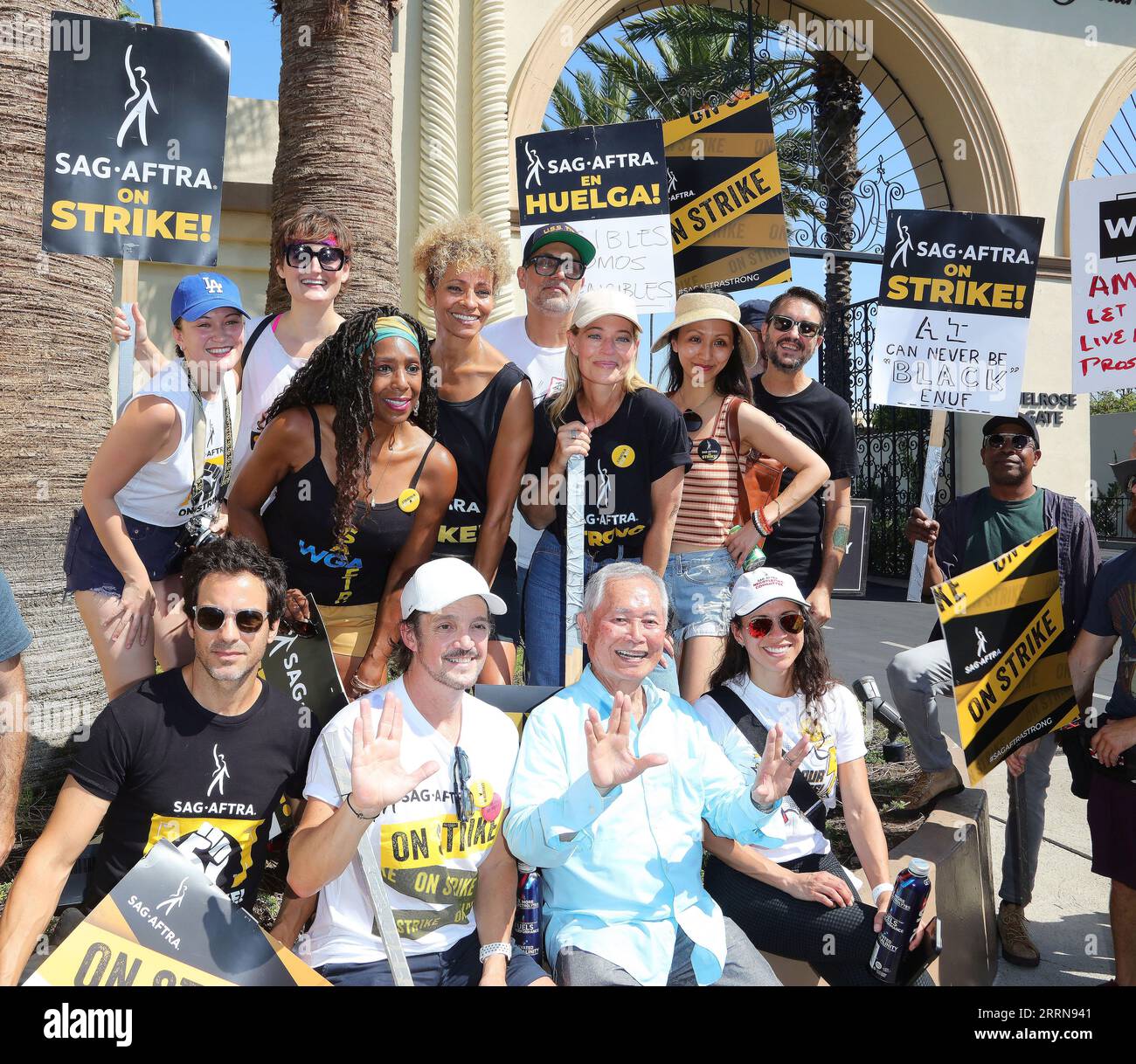 Hollywood, USA. 08th Sep, 2023. Santiago Cabrera, Jonathan Del Arco, Isa Briones, Dawn Lewis, Mary chieffo, Michelle Hurd, Jeri Ryan, George Takei, Todd, Stashwick, Linda Park, Natalia Castellanos arrives at United We Trek picket held at Paramount Studios in Hollywood, CA on Friday, September 8, 2023 . (Photo By Juan Pablo Rico/Sipa USA) Credit: Sipa USA/Alamy Live News Stock Photo