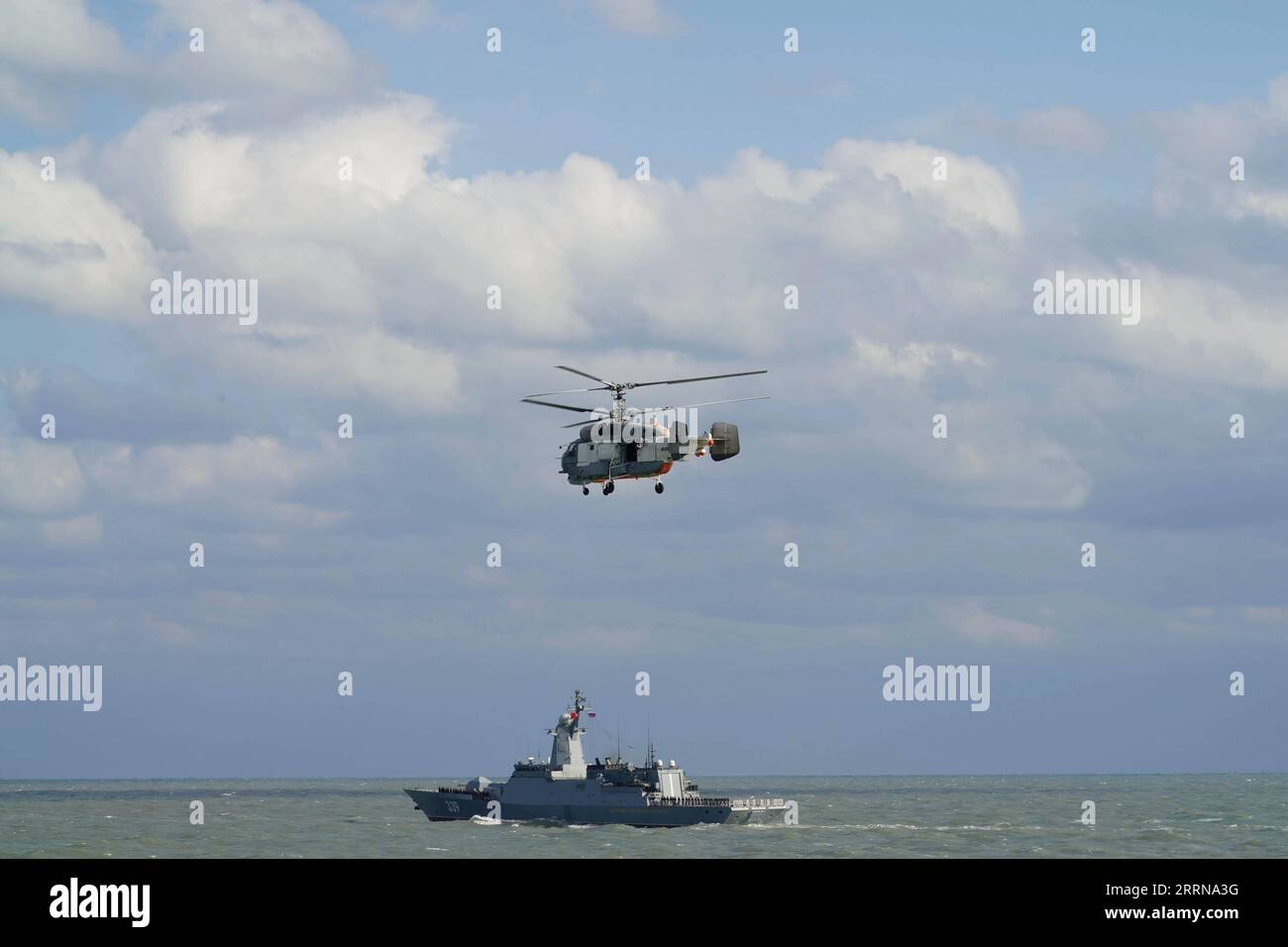 Pictured Warship Hi-res Stock Photography And Images - Alamy