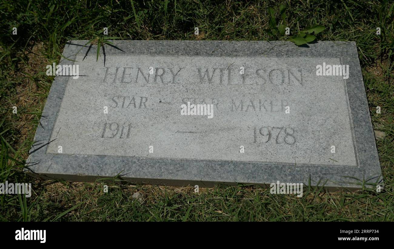 North Hollywood, California, USA 7th September 2023 Talent Agent Henry Willson Grave in Restland B Section at Valhalla Memorial Park on September 7, 2023 in North Hollywood, California, USA. His clients included Rock Hudson, Tab Hunter, Nick Adams, Guy Madison, Troy Donahue, Rory Calhoun, Clint Walker Ty Hardin, Robert Wagner and Chad Everett. He discovered Rhonda Fleming and adavanced Lana TurnerÕs Career. Photo by Barry King/Alamy Stock Photo Stock Photo