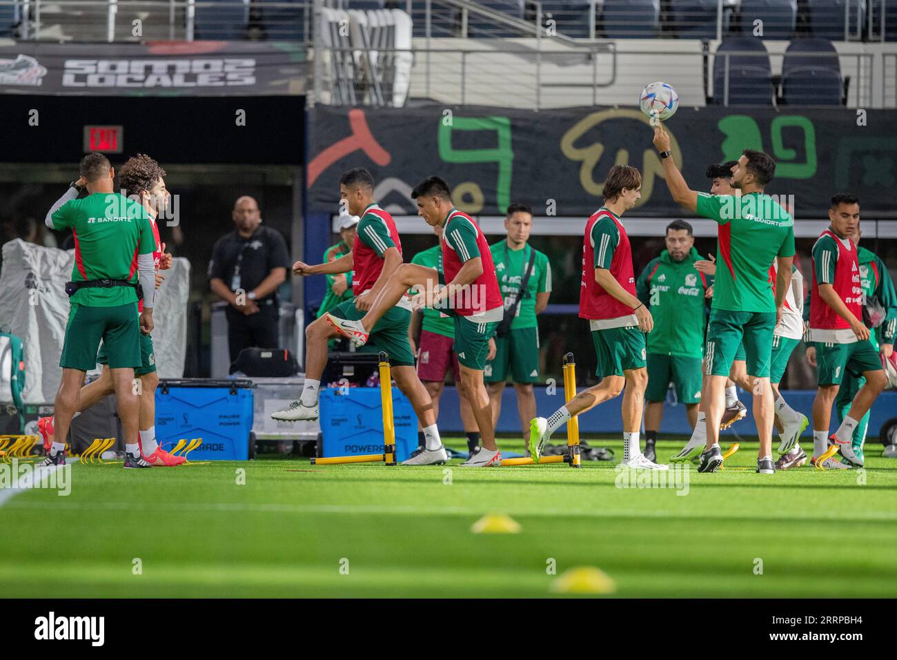 Arlington, Texas, USA. 8th Sep, 2023. Members of the Mexico National Football Team execute stretching and agility drills during their practice and training session on Friday at AT&T Stadium in Arlington, Texas. Mexico will be playing a friendly soccer match against Austrailia on Saturday. The match is the first of four matches for the 2023 MexTour. Besides Australia, Mexico will face Uzebkistain, Ghana and Germany in Atlanta, Charlotte and Philadelphia. Credit: ZUMA Press, Inc./Alamy Live News Stock Photo