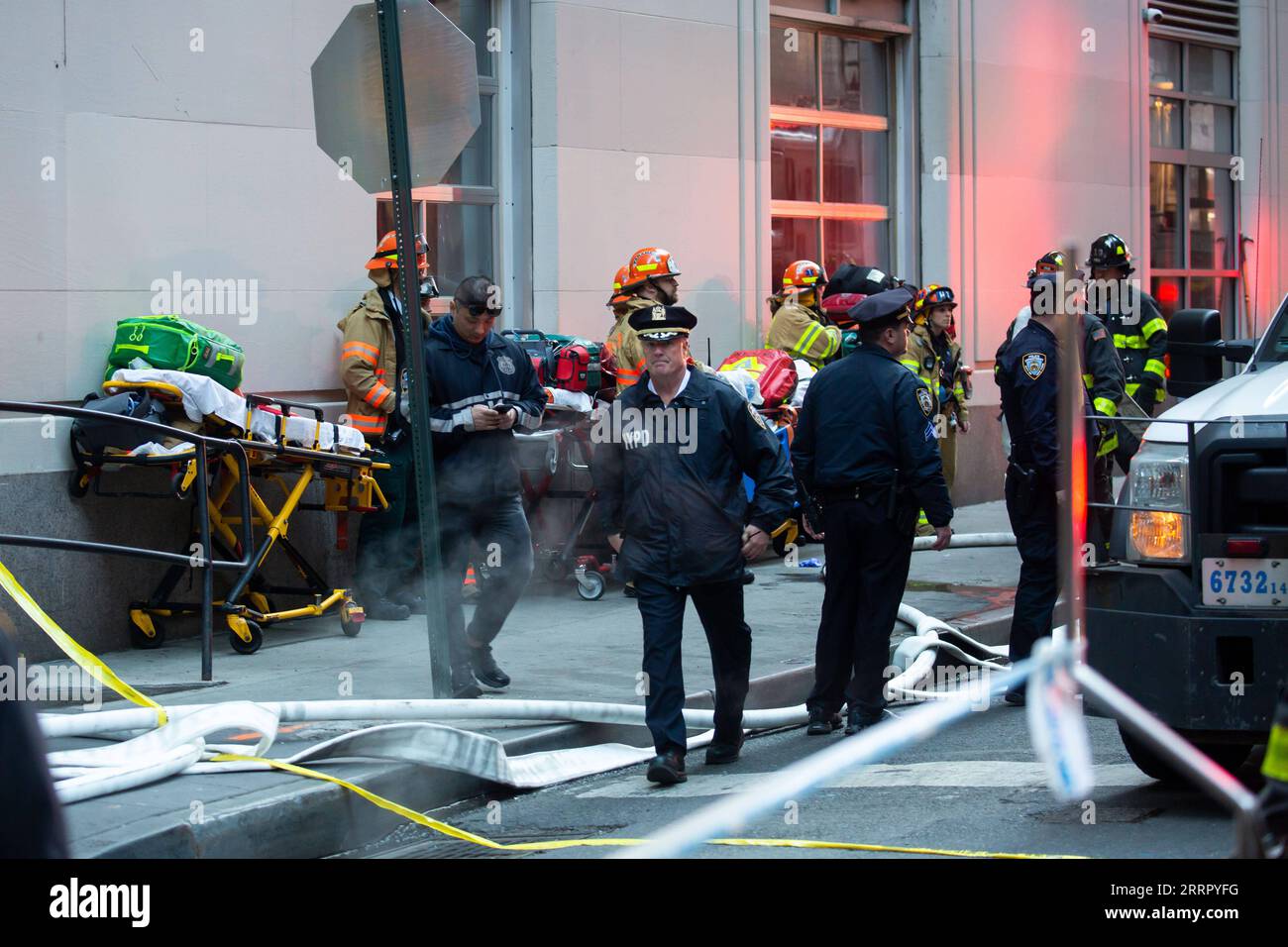 230419 -- NEW YORK, April 19, 2023 -- Emergency workers respond to