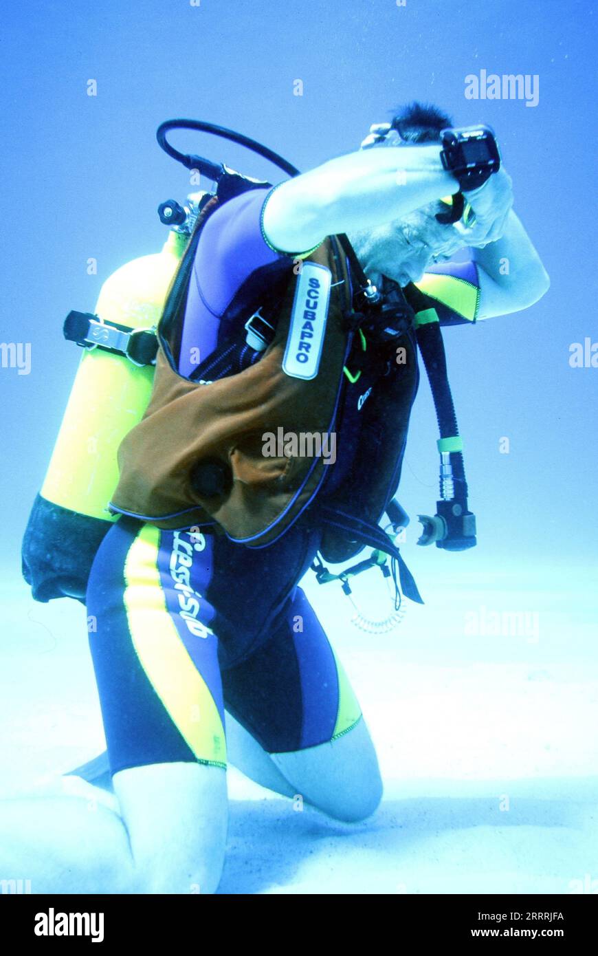 Michael Roll, deutscher Schauspieler und Synchronsprecher, als begeisterter Taucher im Urlaub auf Kuba 1999. Stock Photo