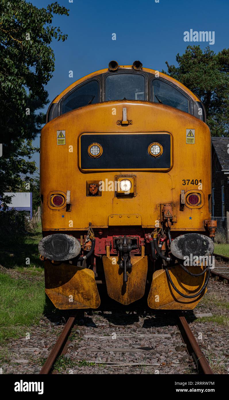 Class 37 English electric locomotive Stock Photo - Alamy