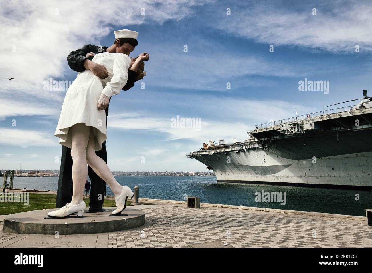 'Unconditional Surrender' Statue of Sailor Kissing Woman in San Diego