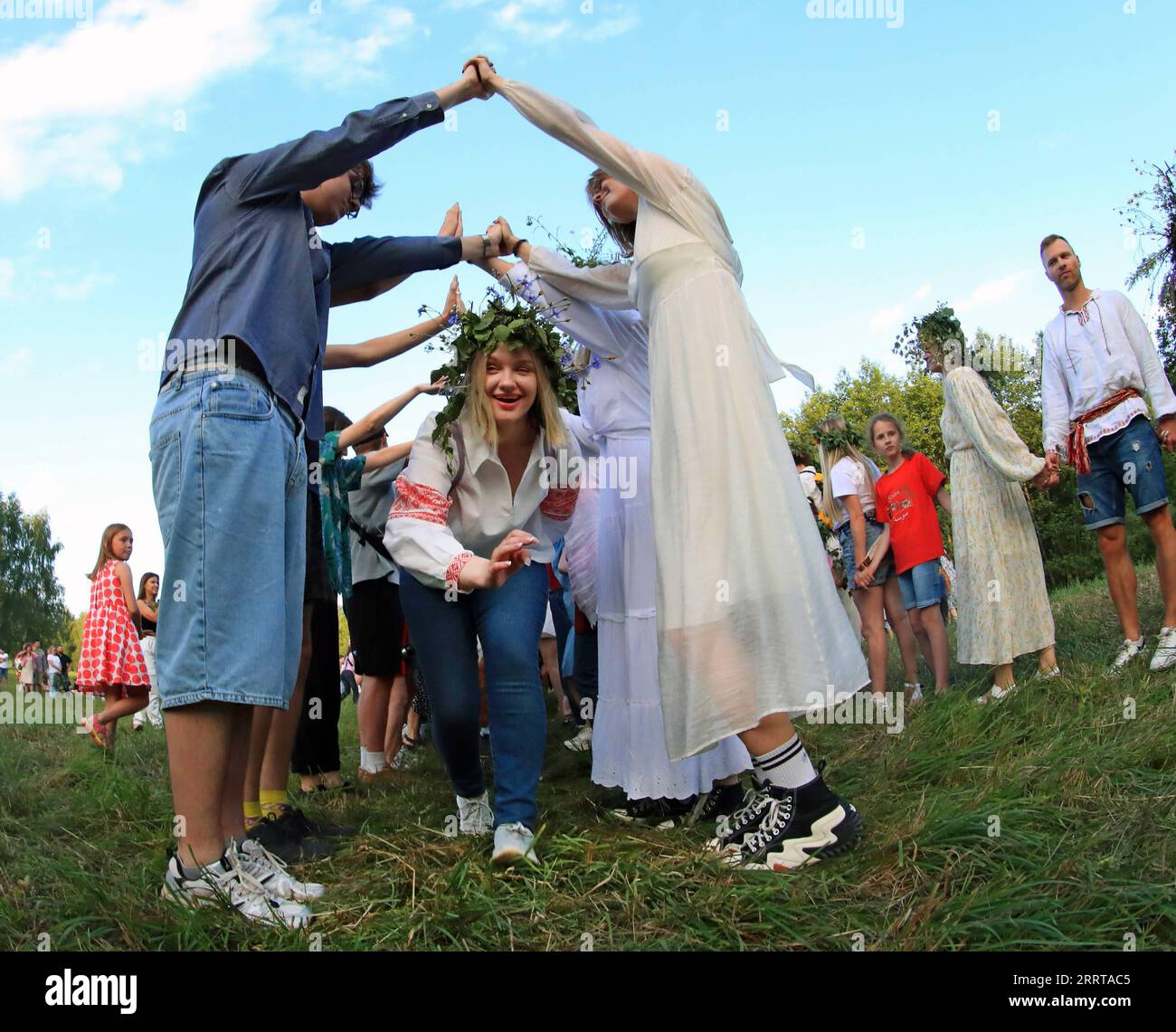 Irina Sheyk pornografik filmda rol oynadi