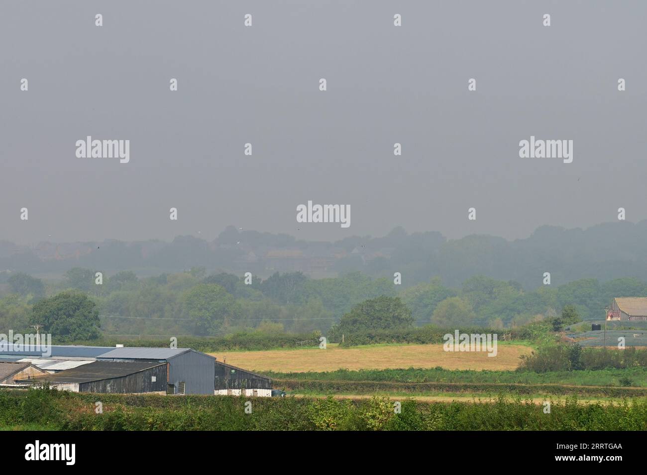 Chelvey, North Somerset, UK. 9th Sep 2023. Toxic Air Polluted sky above Chelvey in North Somerset Picture Credit Robert Timoney/Alamy/Live/News Stock Photo