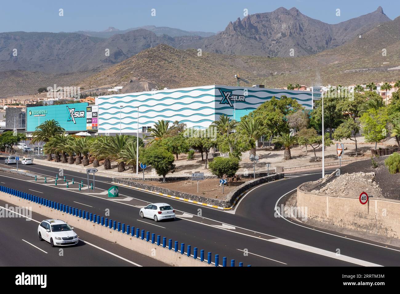 centre-commercial-centre-commercial-tenerife-hi-res-stock-photography
