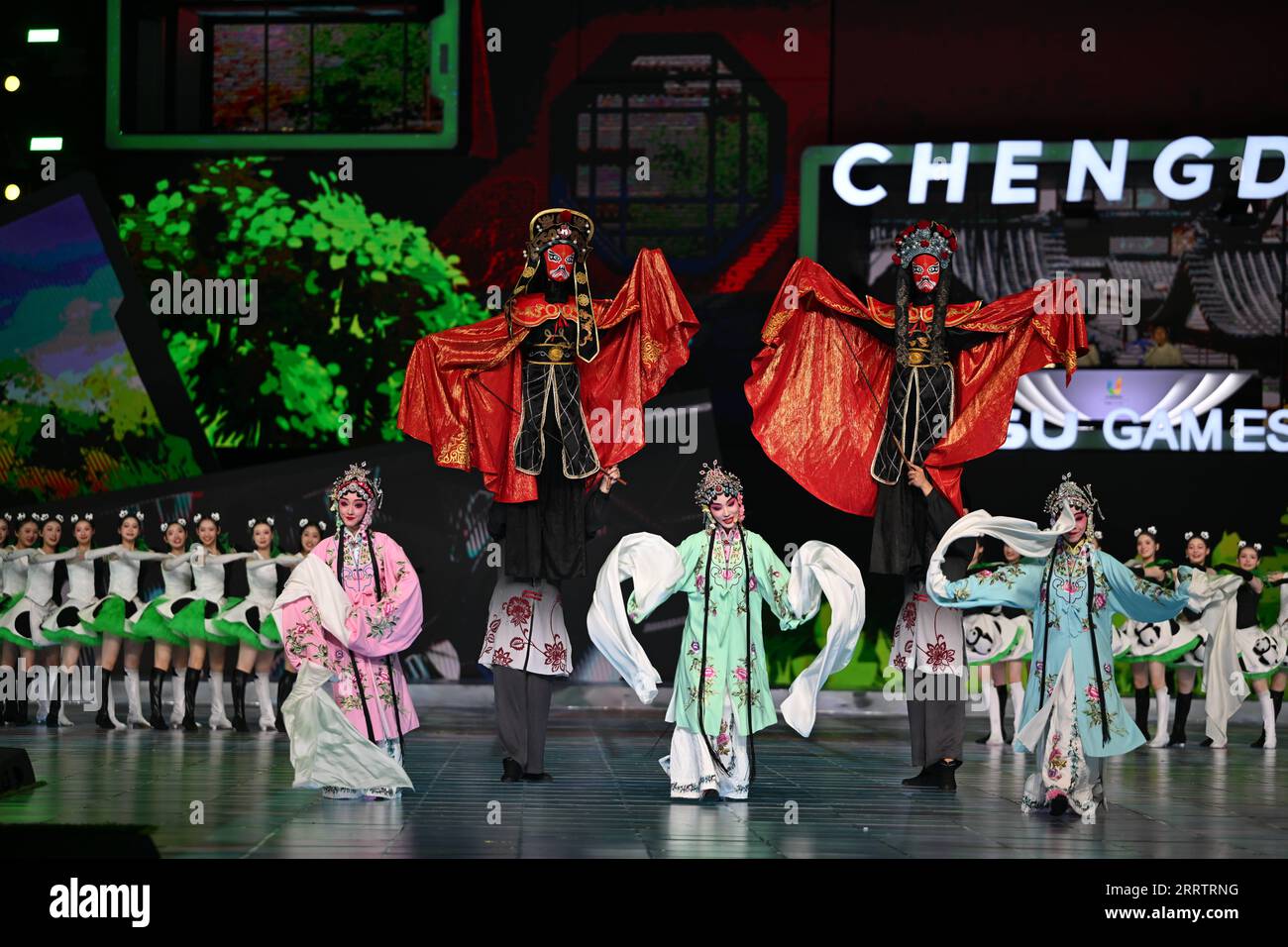 230808 -- CHENGDU, Aug. 8, 2023 -- A performance is held during the closing ceremony of the 31st FISU Summer World University Games in Chengdu, southwest China s Sichuan Province, Aug. 8, 2023.  Chengdu UniversiadeCHINA-CHENGDU-WORLD UNIVERSITY GAMES-CLOSING CEREMONY CN ZhangxLong PUBLICATIONxNOTxINxCHN Stock Photo