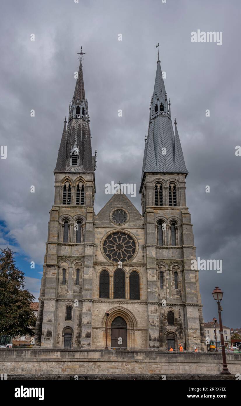 ChalonsenChampagne, France 09 01 2023 Profile View of the