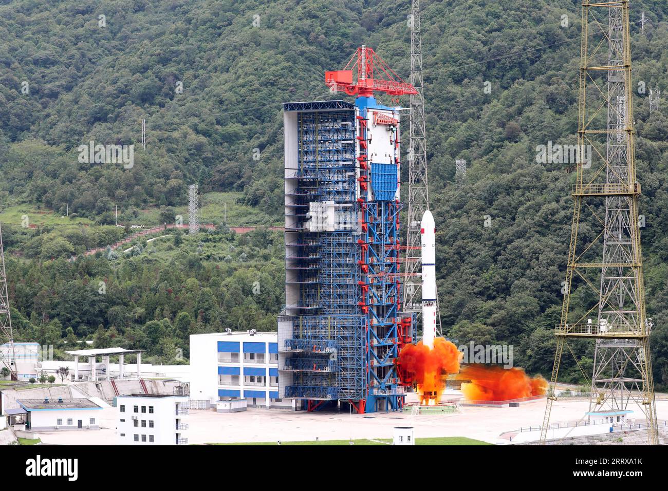 230831) -- XICHANG, Aug. 31, 2023 (Xinhua) -- A Long March-2D