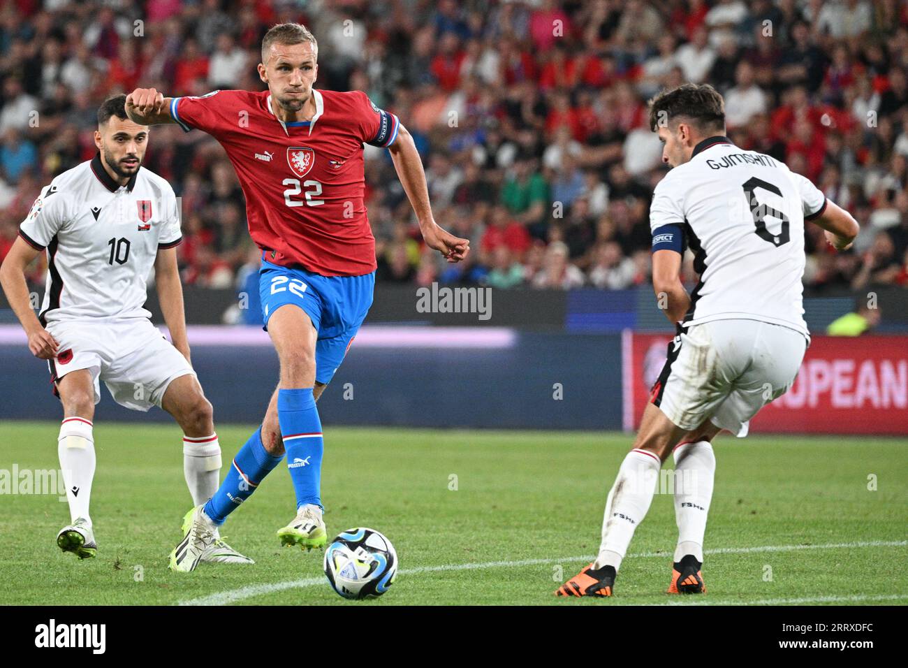 Tomas Soucek - Slavia Prague Editorial Stock Photo - Image of grass,  soccer: 75260108