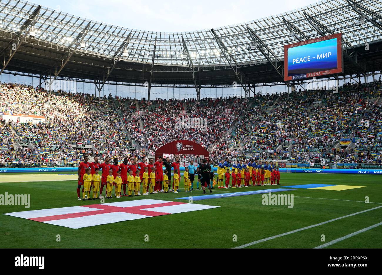 England and Ukraine players line up before the UEFA Euro 2024