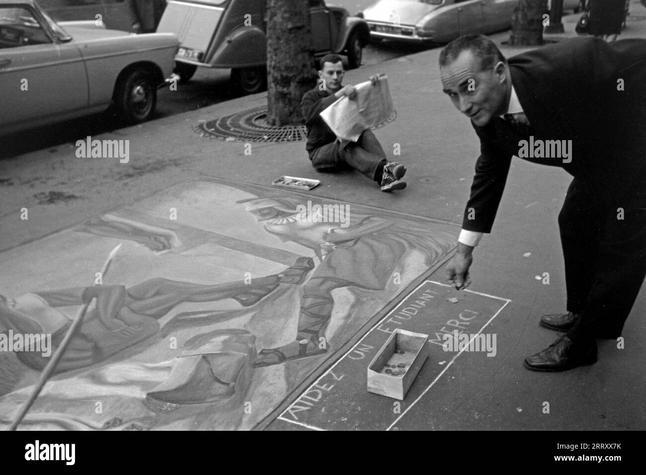 Parisian street artist Black and White Stock Photos &amp; Images - Alamy