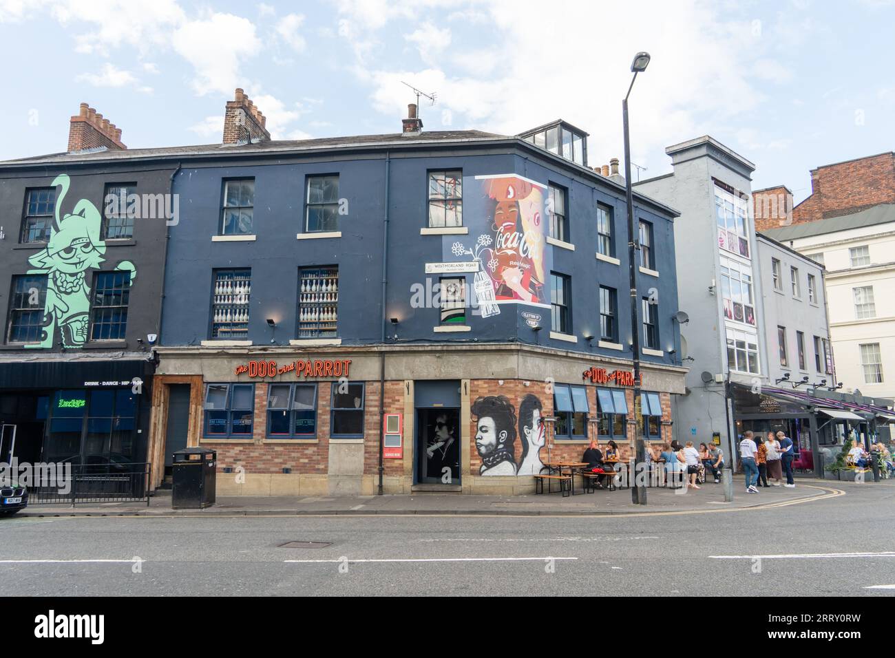 The Dog and Parrot pub on Clayton Street West in the city of Newcastle upon Tyne, UK Stock Photo