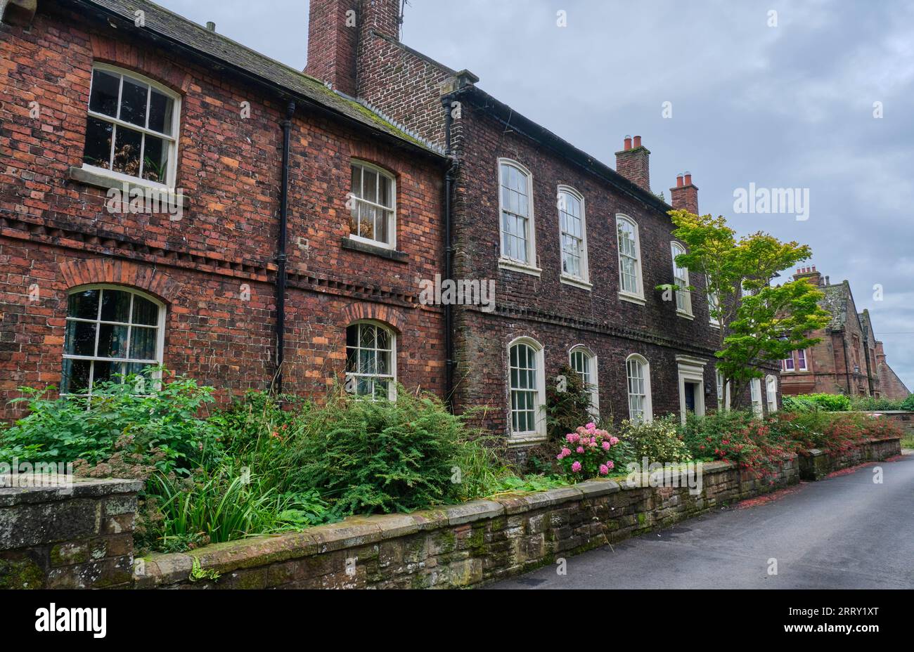 Cathedral cottages at Carlisle Cathedral, Carlisle, Cumbria Stock Photo