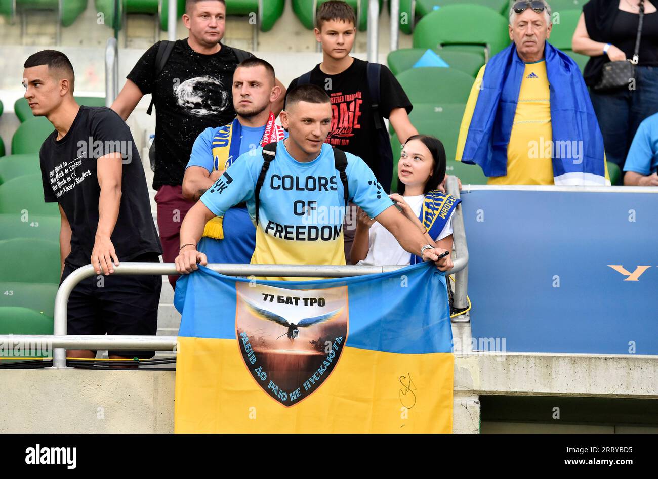 Wroclaw, Poland. 09th Sep, 2023. WROCLAW, POLAND - SEPTEMBER 9, 2023 - A fan holds a Ukrainian flag on the stands of the Tarczynski Arena ahead of the UEFA EURO 2024 Qualifying Round Matchday 5 Group C game between Ukraine and England, Wroclaw, Poland. Credit: Ukrinform/Alamy Live News Stock Photo