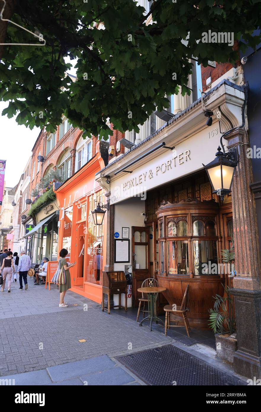 Hoxley & Porter pub on vibrant Upper Street in Islington, north London