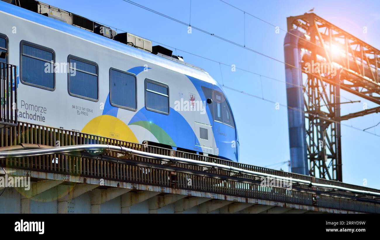 Regional Train Regional rail system hi-res stock photography and images - Alamy