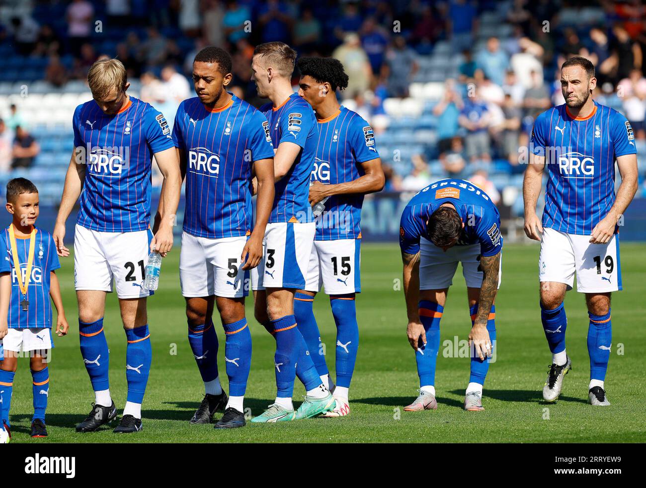 Oldham on Saturday 9th September 2023. Oldham players before the Vanarama National League match between Oldham Athletic and Dorking Wanderers at Boundary Park, Oldham on Saturday 9th September 2023. (Photo: Eddie Garvey | MI News) Credit: MI News & Sport /Alamy Live News Stock Photo