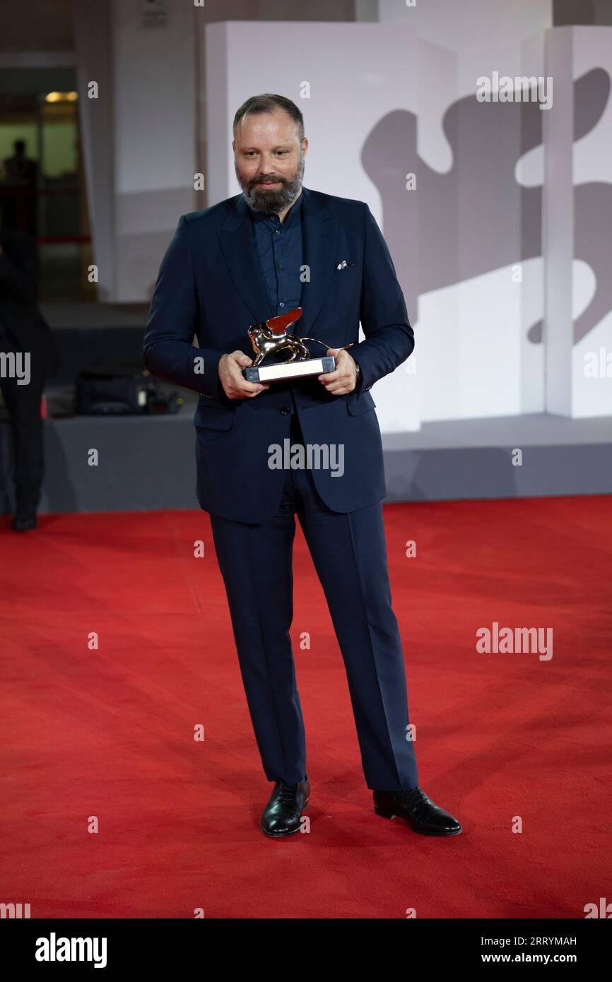 Lido di Venezia, Italy, september 9, 2023 - Yorgos Lanthimos with the award, attends at 80° Venice Film Festival. Credits: Luigi de Pompeis / Alamy Live News Stock Photo