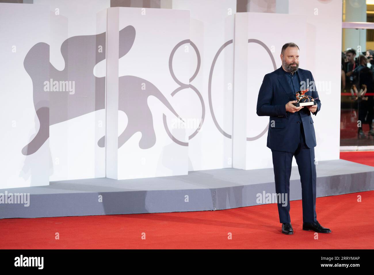 Lido di Venezia, Italy, september 9, 2023 - Yorgos Lanthimos with the award, attends at 80° Venice Film Festival. Credits: Luigi de Pompeis / Alamy Live News Stock Photo
