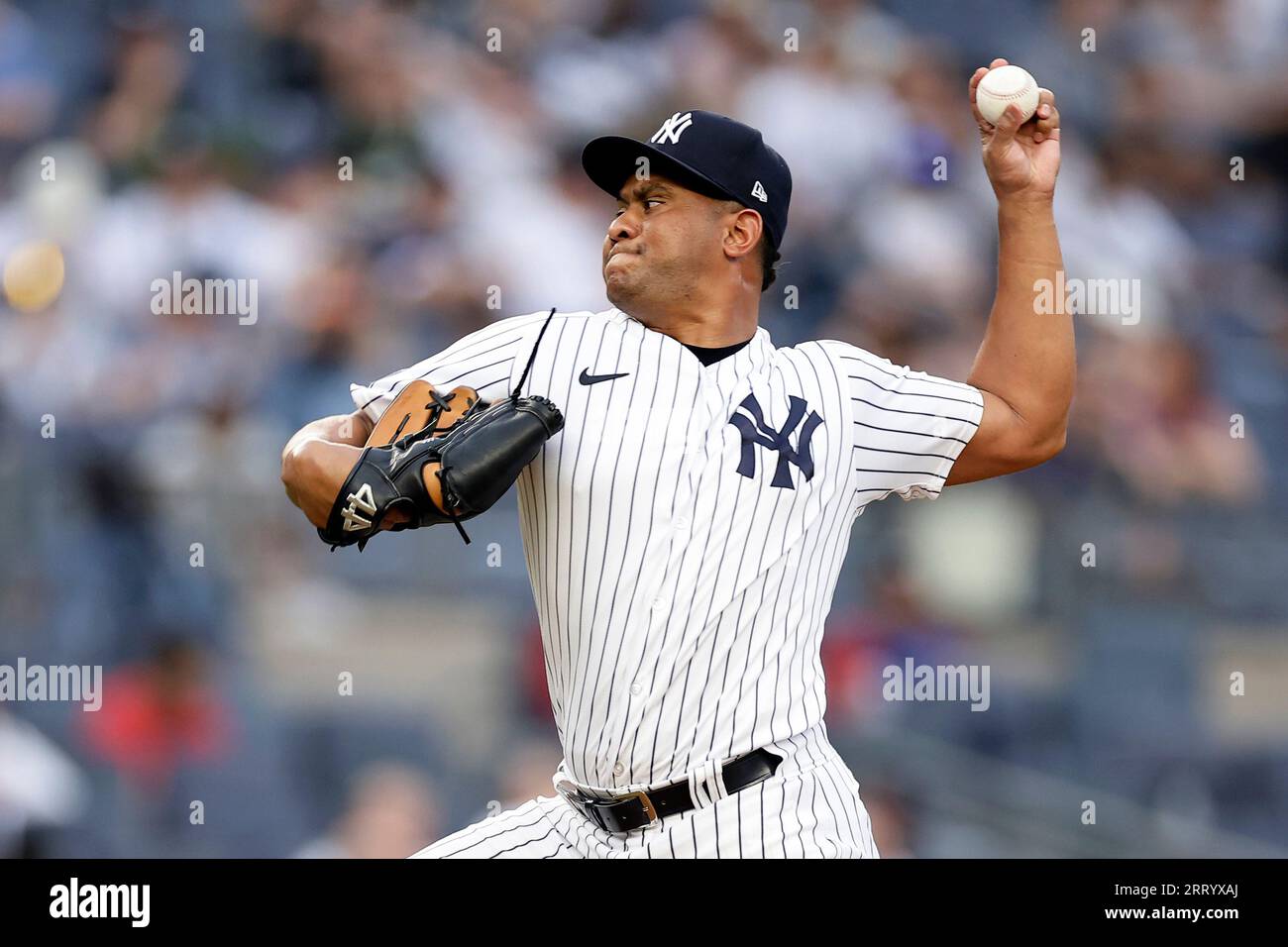 New York Yankees pitcher Wandy Peralta (58) pitches against the Milwaukee  Brewers during the seventh inning of a baseball game Saturday, Sept. 9,  2023, in New York. (AP Photo/Adam Hunger Stock Photo - Alamy